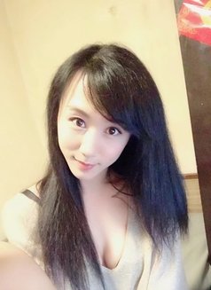 Tongtong - Transsexual escort in Beijing Photo 20 of 24