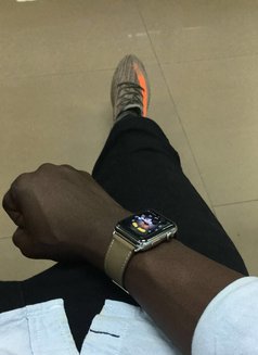 Tongue god 🤴🏾8inches ♀️ - Male escort in Accra Photo 6 of 7