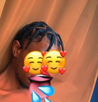 Licking king 🤴🏾8inches ♀️ - Male escort in Accra