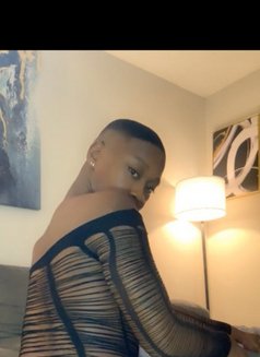 Tonny - Male escort in Riyadh Photo 8 of 9