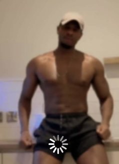 Tonny - Male escort in Riyadh Photo 10 of 11