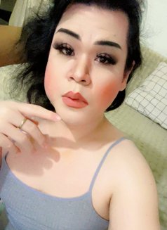 Tony chubby both - masseuse in Al Manama Photo 14 of 15