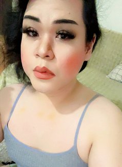 Tony chubby both - masseuse in Al Manama Photo 15 of 15