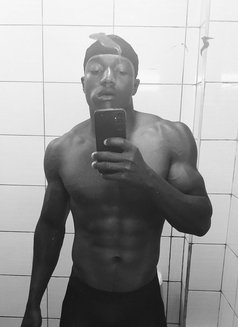 Tony Gavin - Male escort in Nairobi Photo 3 of 4