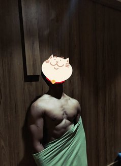 Tony - Male escort in Hyderabad Photo 2 of 5