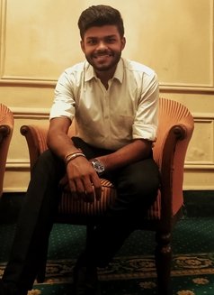 Tony - Intérprete masculino de adultos in Kolkata Photo 4 of 5