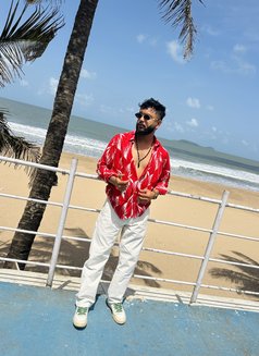 Tony - Male escort in Pune Photo 4 of 5