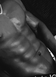 Tony - Male escort in Nairobi Photo 9 of 9