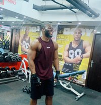 Tony - Male escort in Muscat