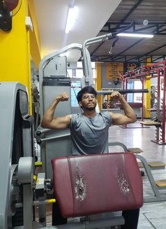 Tony R - Male escort in Hyderabad Photo 6 of 7