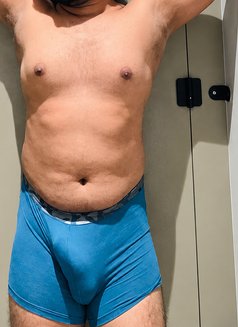 Tony’s Sex Service - Male escort in Dubai Photo 2 of 2