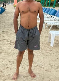 Tony - Male escort in Colombo Photo 2 of 2