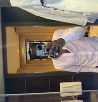 Tony the Masseuse - Male escort in Nairobi