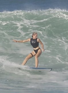 Tonya - escort in Shanghai Photo 3 of 9