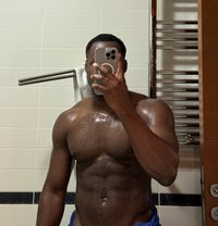 Tonzy - Male escort in Beijing