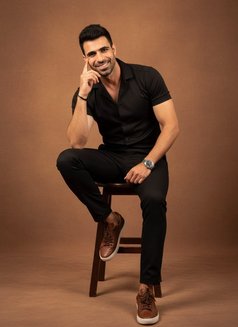 Top 22 Cm Dominant - Acompañantes masculino in Singapore Photo 2 of 7