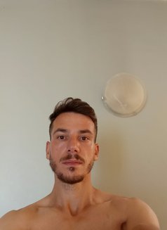 Top 26cm - Acompañantes masculino in Beirut Photo 2 of 2