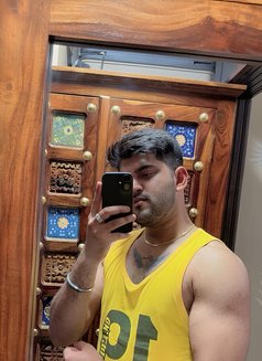 Top 9 Inches - Male escort in Bangalore Photo 1 of 2