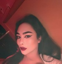 Best n Position DUBAI - Transsexual escort in Dubai