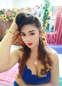 INCALL 3SOME TOP LADYBOY COME MY PLACE - Transsexual escort in Makati City Photo 29 of 30