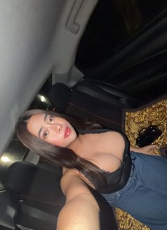 Top and bottom 5’4 height - Transsexual escort in Makati City Photo 10 of 17