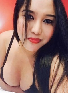 Top and Bottom(bigcock huge boobs) Kim - Transsexual escort in Manila Photo 4 of 11