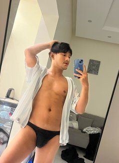 Top and Bottom Little Boy - Transsexual escort in Riyadh Photo 2 of 6