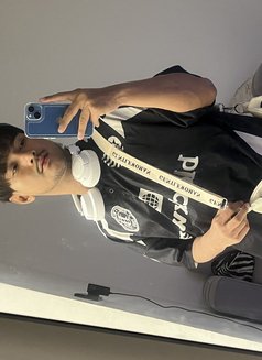 Top and Bottom Little Boy - Transsexual escort in Riyadh Photo 3 of 6