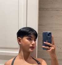 Top and Bottom Little Boy - Acompañantes transexual in Jeddah