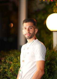 Bob - Male escort in Beirut Photo 8 of 11