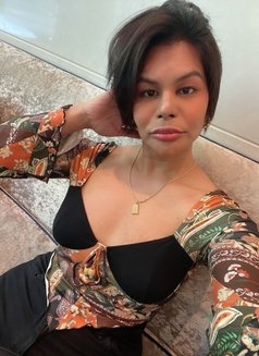 Top Big Cock Ladyboy - Acompañantes transexual in Makati City Photo 6 of 10