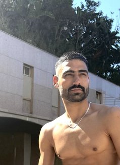 Top _ bisexual - Acompañantes masculino in Beirut Photo 15 of 15
