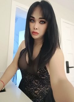 Top & bottom - Transsexual escort in Riyadh Photo 3 of 4