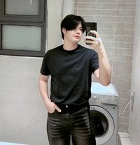 Top & Bottom for VIP only🇰🇷🇹🇭 - Male escort in Riyadh Photo 1 of 12