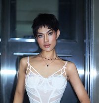 Top & Bottom Ladyboy Big Dick in Oman - Acompañantes transexual in Muscat