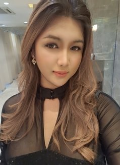 Sexy Top & Bottom - Transsexual escort in Bangkok Photo 1 of 10