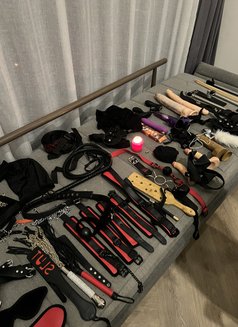 TOP & BOTTOM-WEBCAM HOT VIDEOS - Transsexual escort in Bangkok Photo 29 of 29
