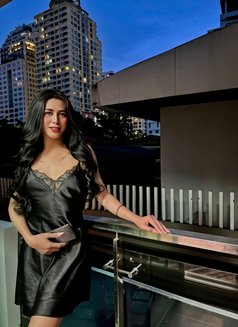 HOT CREAMPIE VERSATILE YURI - Transsexual escort in Bangkok Photo 27 of 27