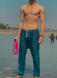 Top Boy - Male escort in Riyadh Photo 2 of 6