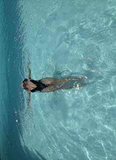 Top Brianna Lets Cum! - Transsexual escort in Bangkok Photo 9 of 14