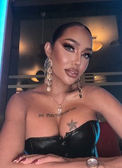 Top Clara with 7’inc now available - Acompañantes transexual in Kuala Lumpur Photo 5 of 30