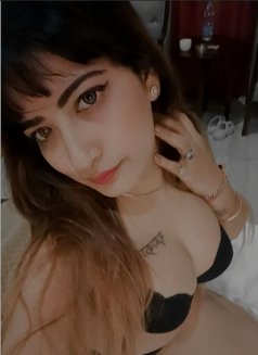 Top Class Model Available - puta in Pune Photo 1 of 4