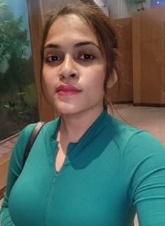 Top Class Model With Incall Star Hotel - puta in Chennai Photo 1 of 4