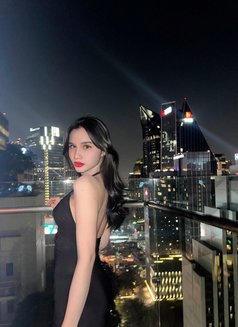 Top Cristies - Transsexual escort in Singapore Photo 8 of 9