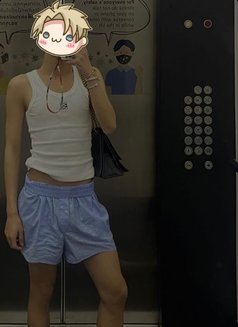 Top Filipinozz Slim - masseur in Doha Photo 1 of 1