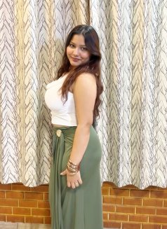 Top High Class Escorts Service - puta in Gurgaon Photo 1 of 3