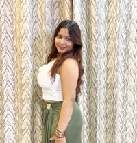 Top High Class Escorts Service - puta in Gurgaon