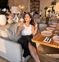 Top High Class Escorts Service - puta in Gurgaon