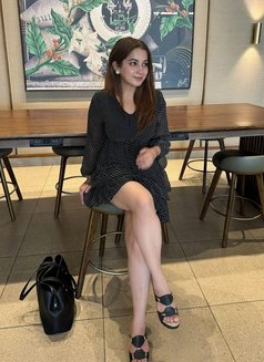 Top High Class Escorts Service - puta in Gurgaon Photo 3 of 3