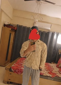Top hot male Aryan - Male escort in New Delhi Photo 3 of 4